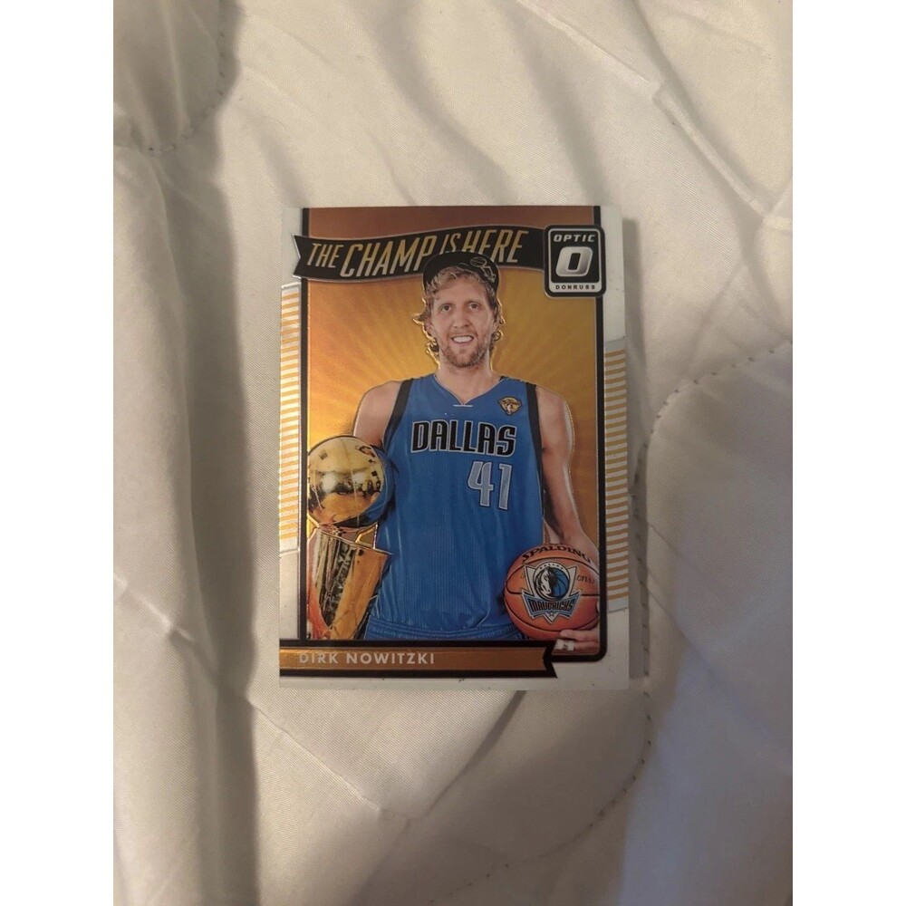 2016-17 Panini Optic - The Champ Is Here Dirk Nowitzki #9 Holo Silver Prizm